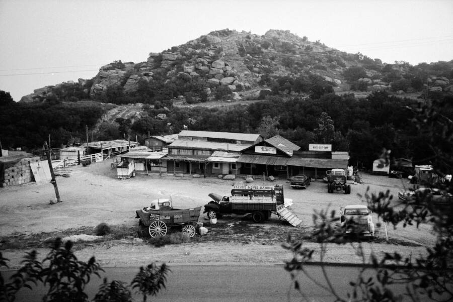 Spahn Ranch áttekintő képe - a Manson család búvóhelye