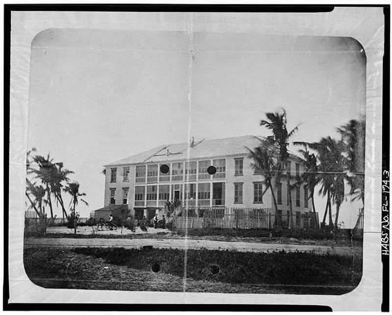 Key West Marine Hospital 1930 Carl Tanzler Elena Hoyos találkozás radiológus áldozat tuberkulózis kezelés német orvos tragédia